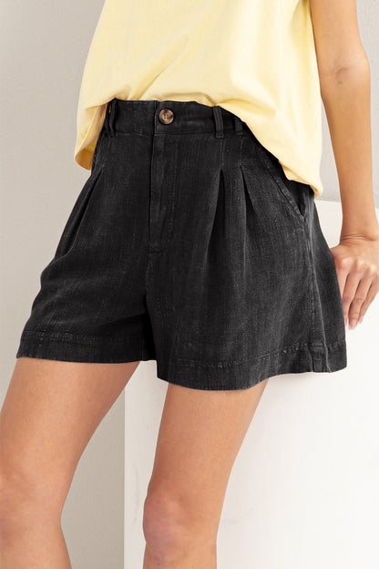 Aida | Effortless and Chic winter Shorts